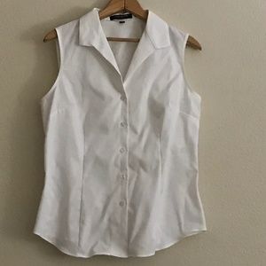 Sleeveless White Jones New York Top